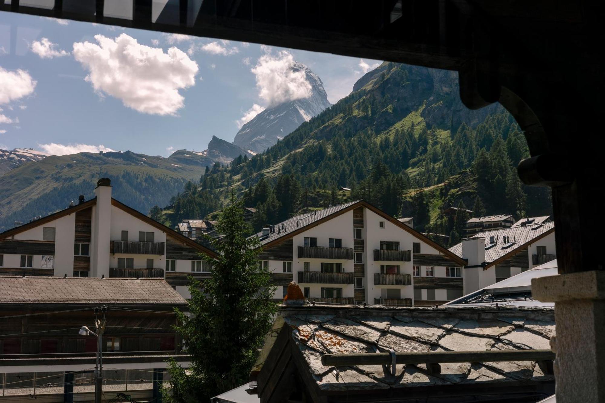 Schloss Zermatt - Cbd & Adaptogenic Spa And Sport Hotel Esterno foto