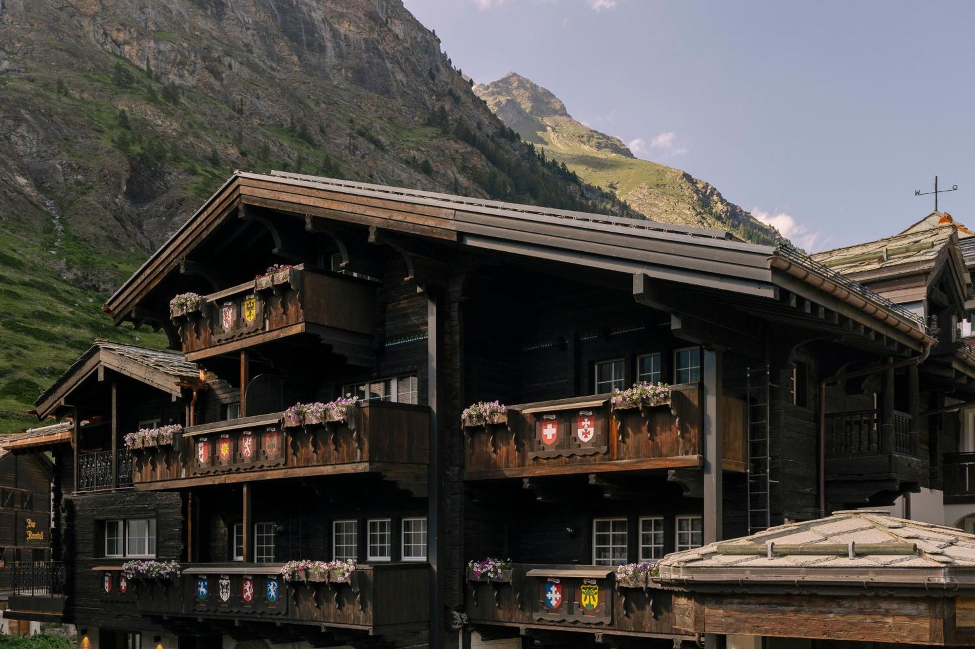Schloss Zermatt - Cbd & Adaptogenic Spa And Sport Hotel Esterno foto